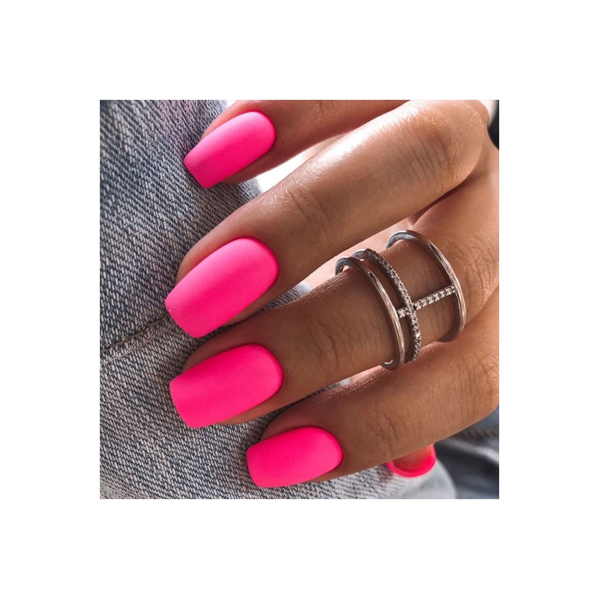 gel-polish-062-hot-pink.jpg