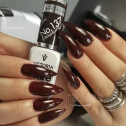 Pure Creamy 137 Burgund Madame